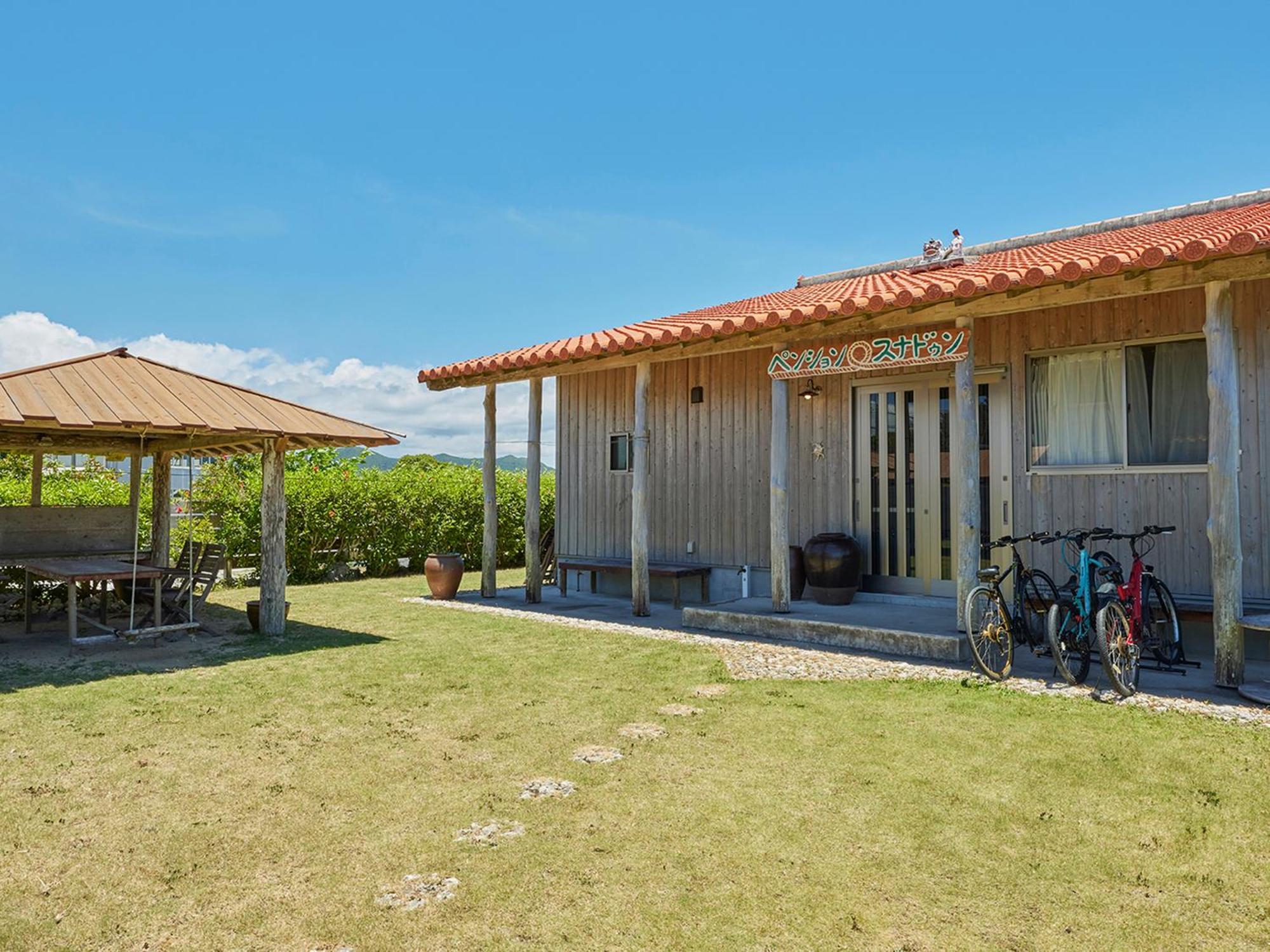 Pension Snadun Ginoza Extérieur photo